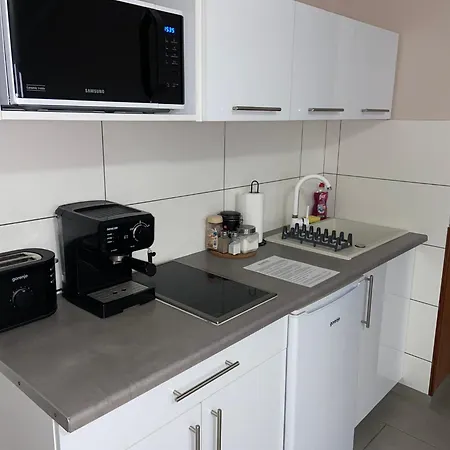 Zaira Apartment *